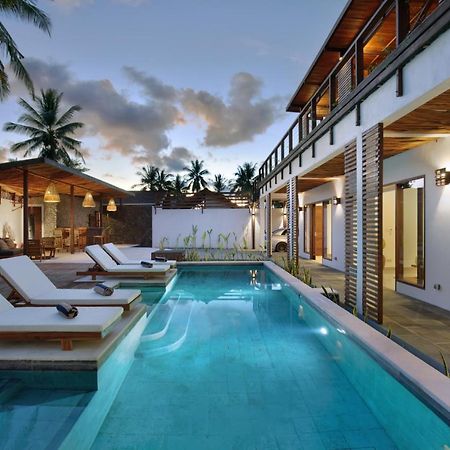 Villa Sakura. Luxury 3 Bedroom Villa. 塞隆贝拉纳克 外观 照片